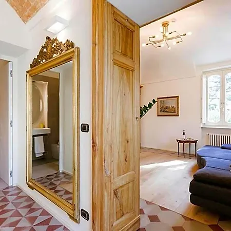 Trisano Bed & Breakfast 4*