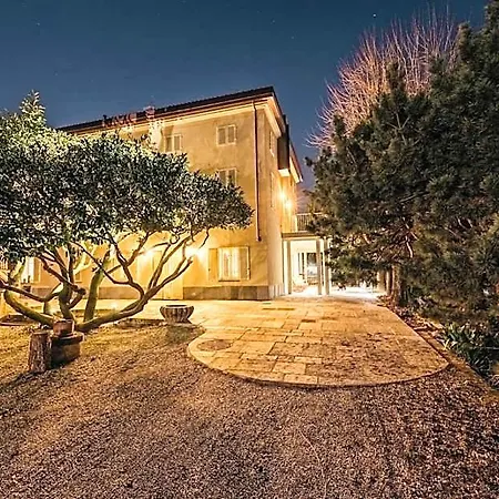 Trisano 4*